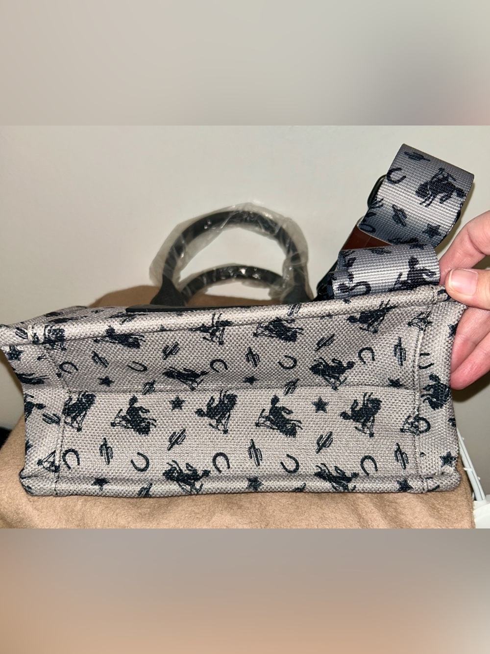 Wrangler Rodeo Print Mini Tote. NWT - Picture 7 of 7